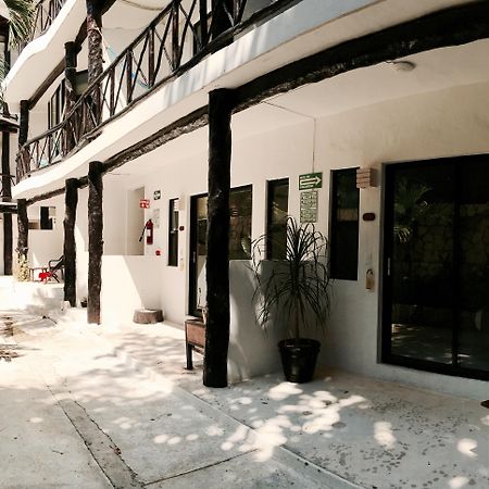 Siesta Fiesta Hotel - 5th Avenue Playa del Carmen Exterior foto