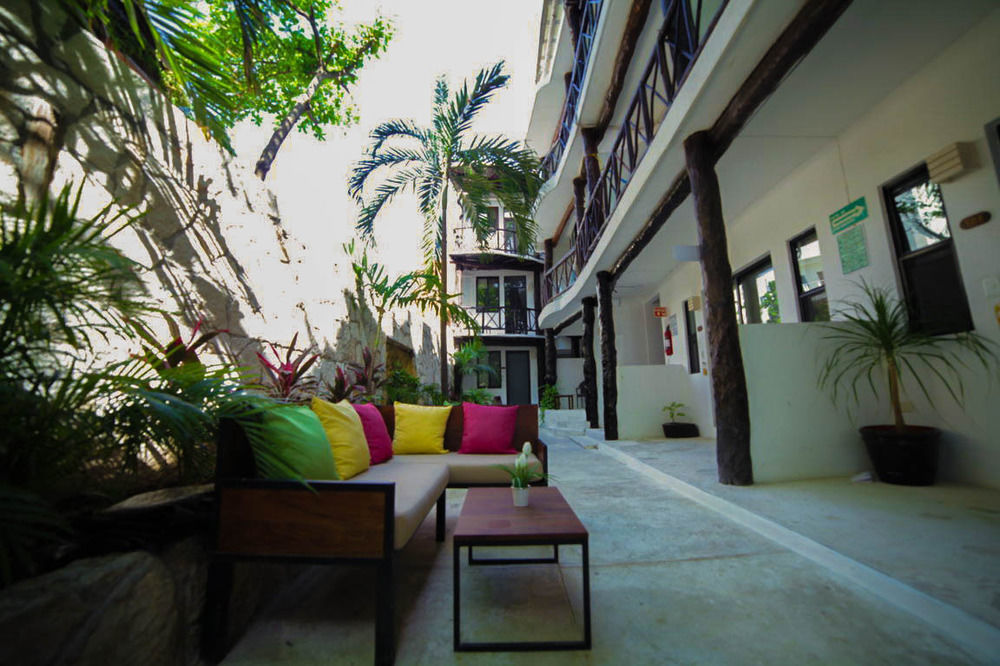 Siesta Fiesta Hotel - 5th Avenue Playa del Carmen Exterior foto